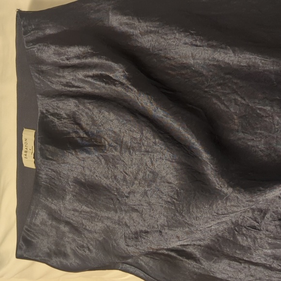 Babaton beautiful silk skirt - Picture 2 of 3